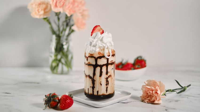 Chocolate Covered Strawberry Latte Recipe