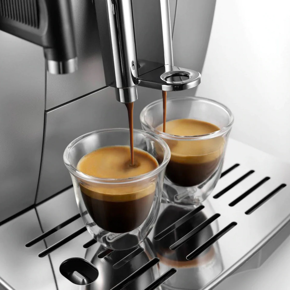 Delonghi ECAM 25462 Magnifica S Cappuccino Superautomatic Espresso Machine Seattle Coffee Gear