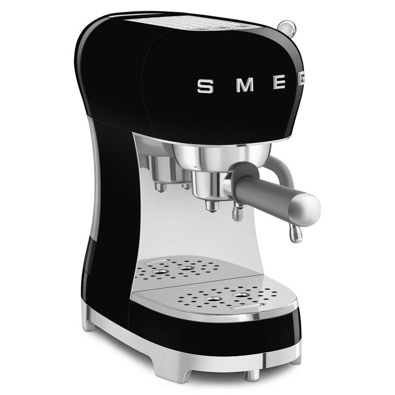 SMEG ECF02 Espresso Machine